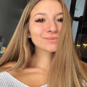 Meet your Posher, Amelie